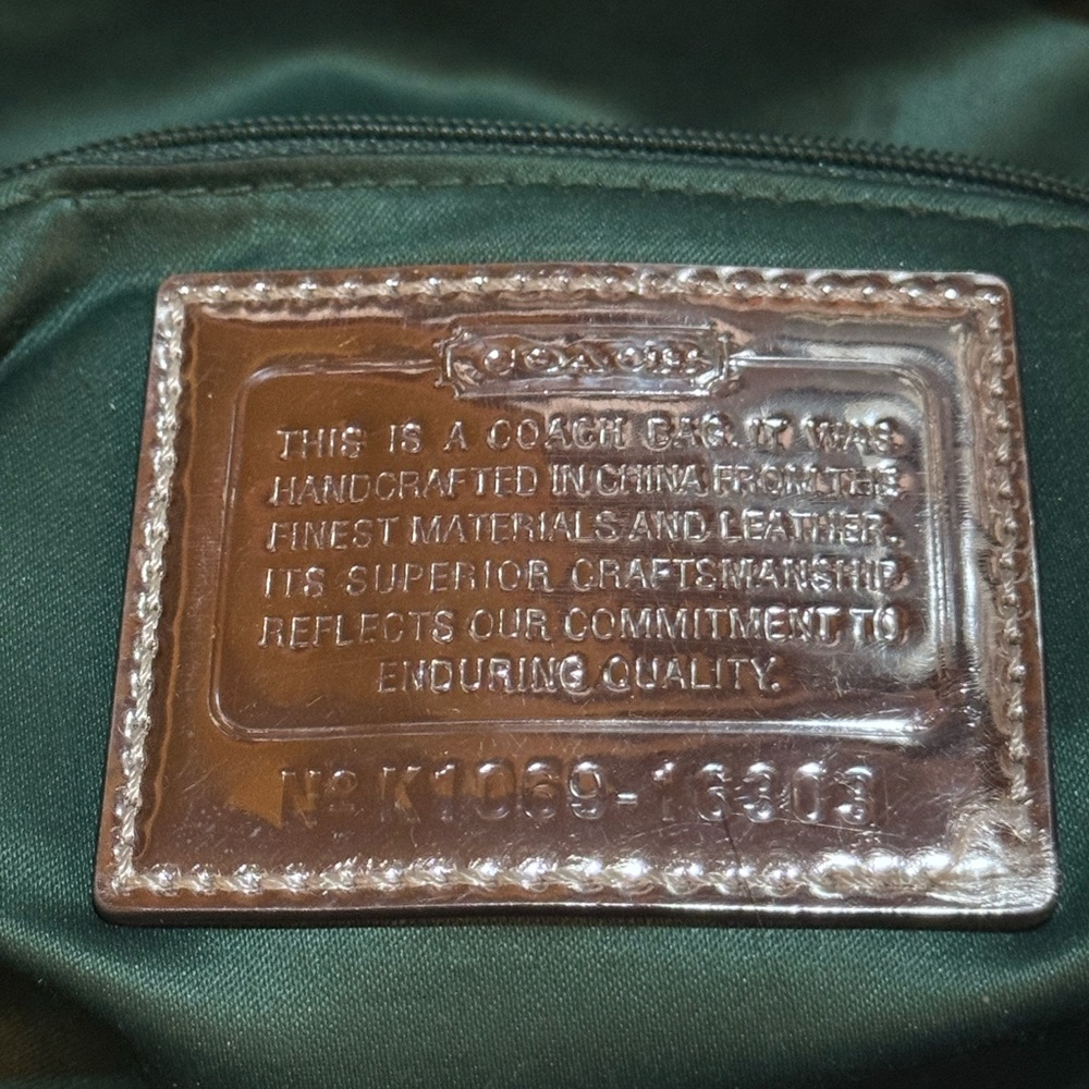 Coach poppy iridescent pearl, Sequin Shoulder Bag - Picture 11 of 15